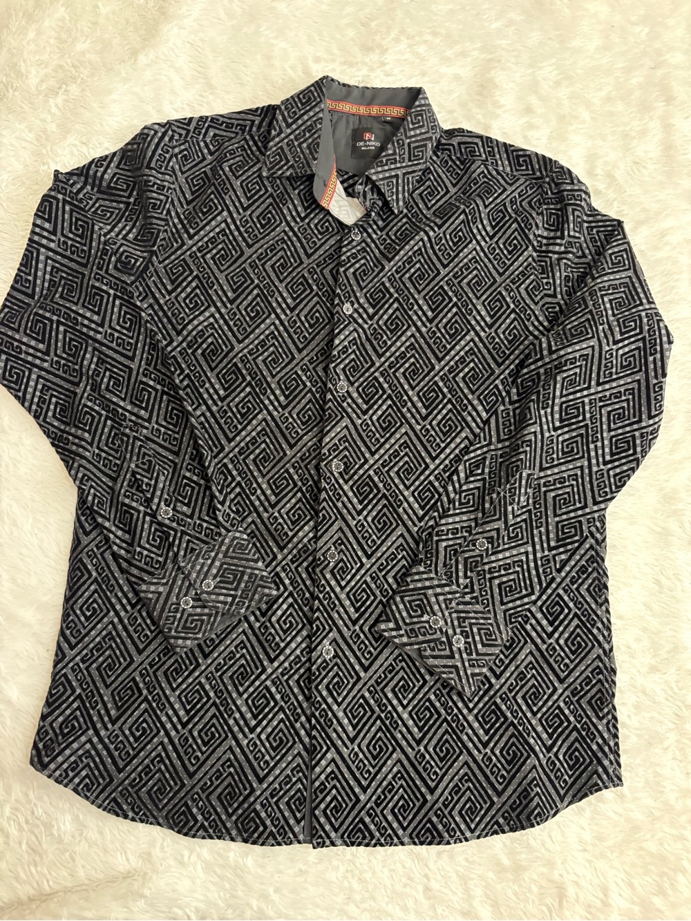 DE- NIKO Milano Black Velvet Bornout Geometric Print Long Sleeve Shirt Size M